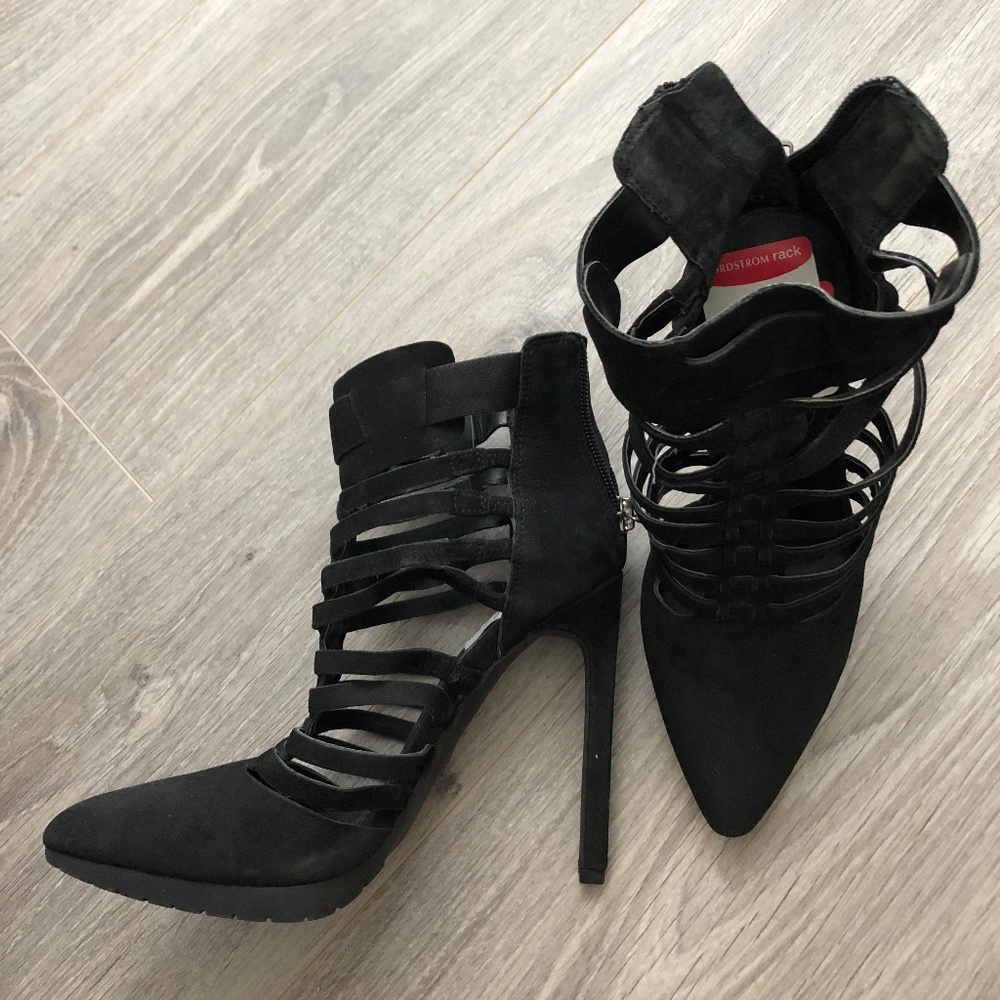 Jessica Simpsons Black Heels Sandals Pump Shoes 6M